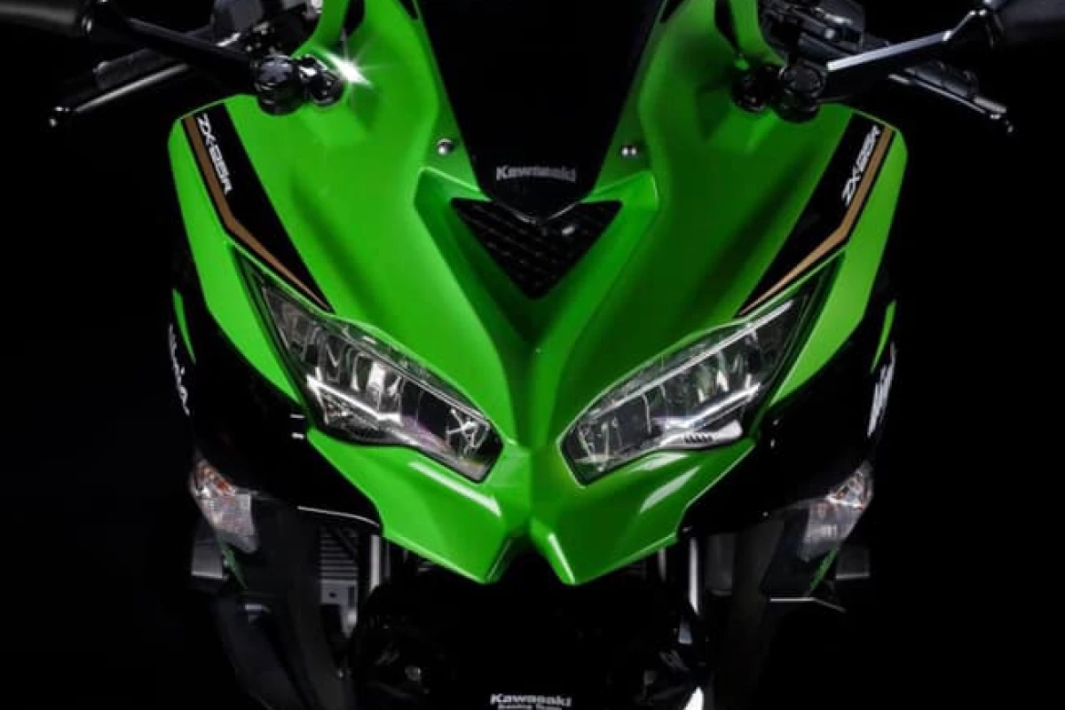 Kawasaki Zx 25r Return Of The Screaming Weenie Bike