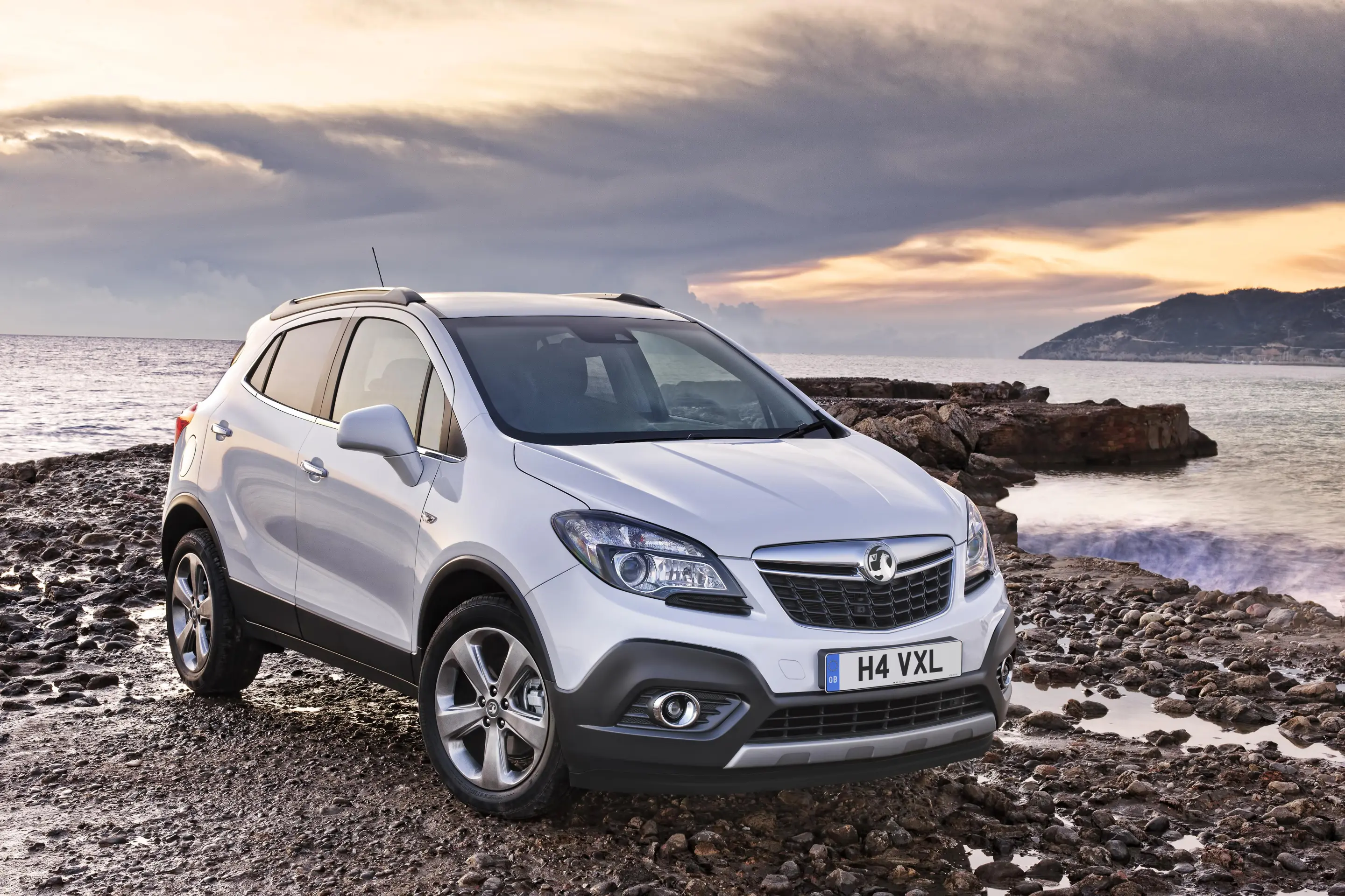 The Mokka will feature Advanced Adaptive Forward Lighting and High Beam Assist, Lane Departure Warning, Forward Collision Alert and second generation Traffic Sign Recognition