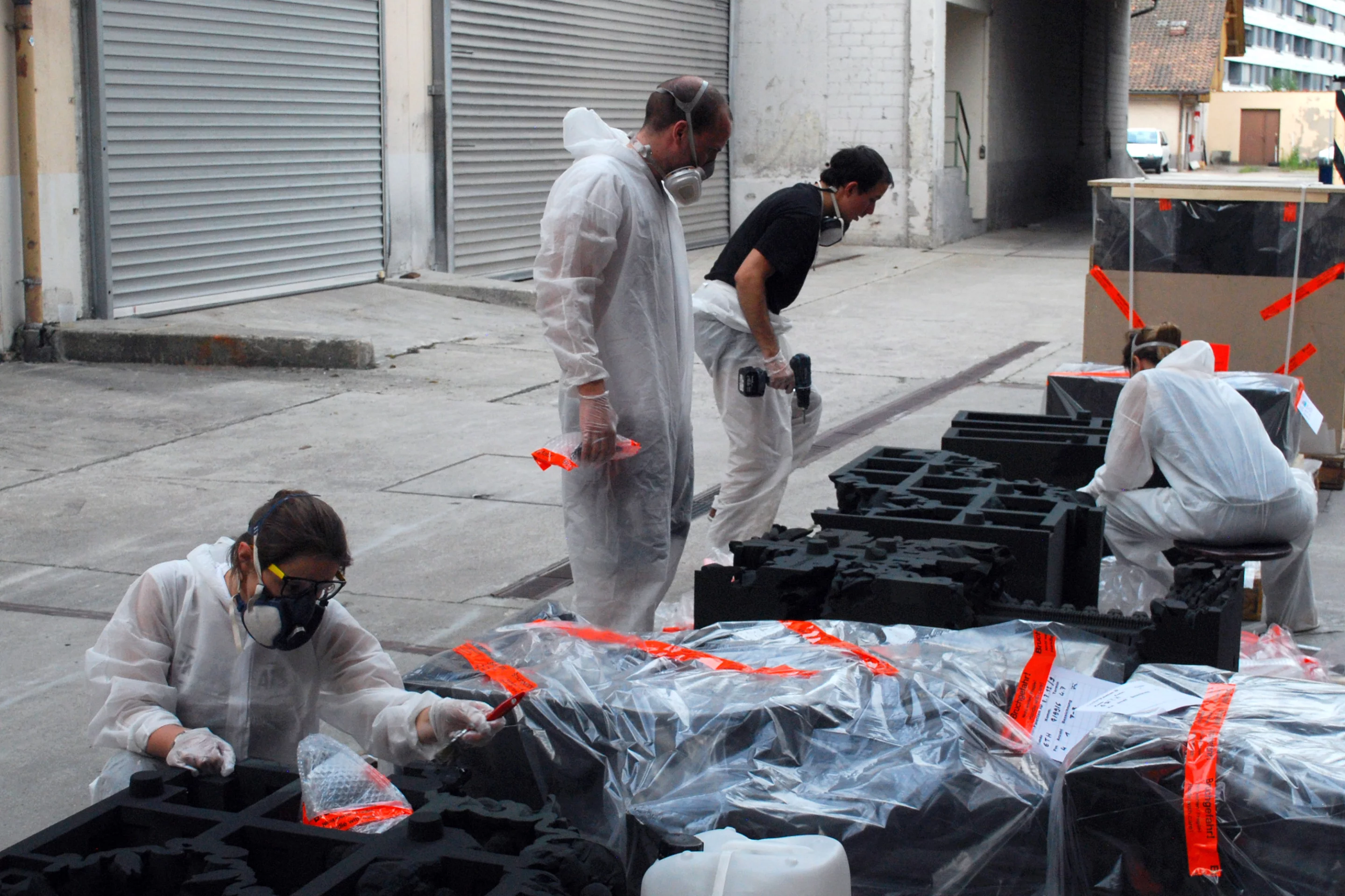 Infiltration with resin (Photo: Hansmeyer / Dillenburger)