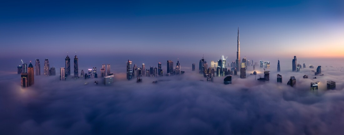 1등 - 아마추어, 건축 환경. 구름 속의 도시. 두바이, 아랍에미리트