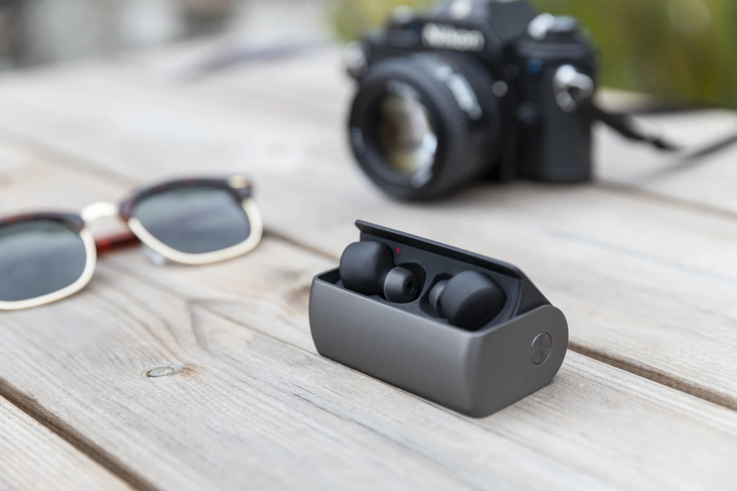 10 minutes in the charging case will juice up the TrueConnect 2 earphones for an hour's listening