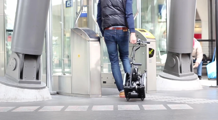 Should the scooter make it to market, Trikelet BV anticipates a retail price in the range of US$1,400 to $2000