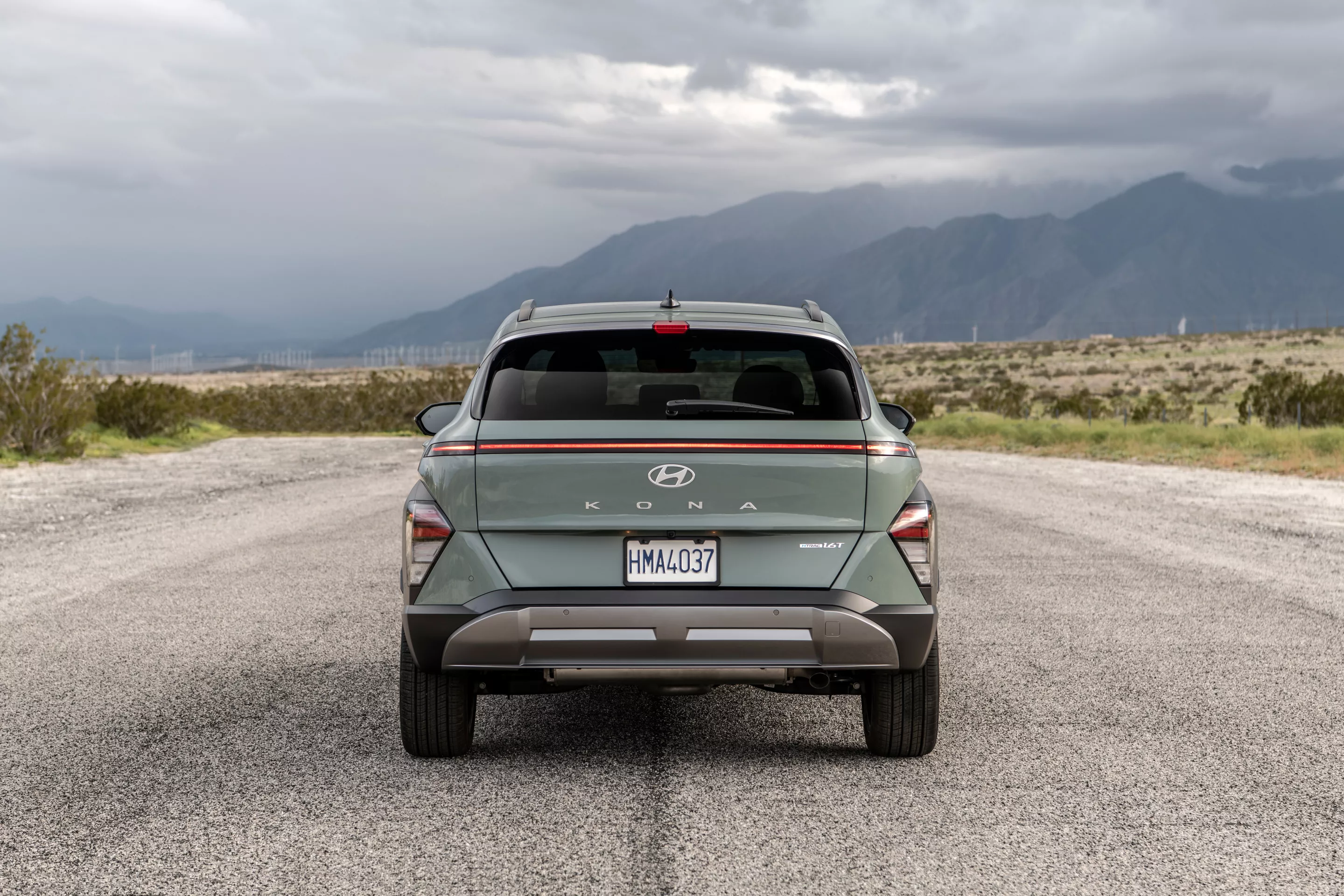 From the back, the 2024 Hyundai Kona retains its SUV-like stance