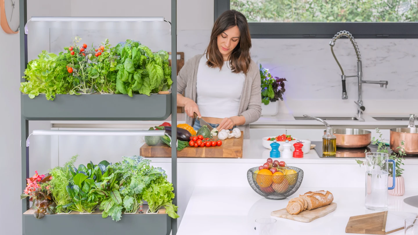 Each tier can hold up to six growing pods at the same time