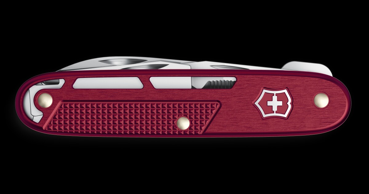 Sleek, skeletal Swiss Army knife packs a locking blade and plenty more Sleek, skeletal Swiss Army knife packs a locking blade and plenty more