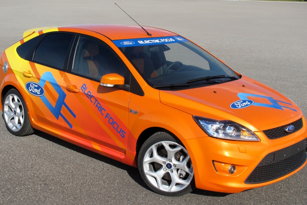 The all-electric Ford Focus will use liquid cooling/heating for its lithium-ion battery system