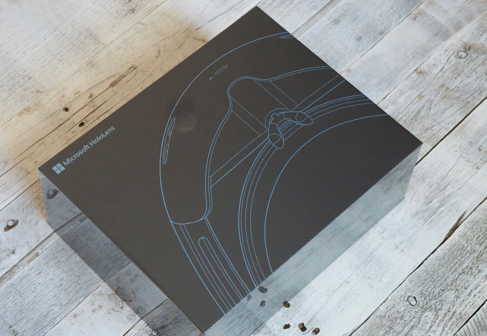 Packaging for the HoloLens dev kit