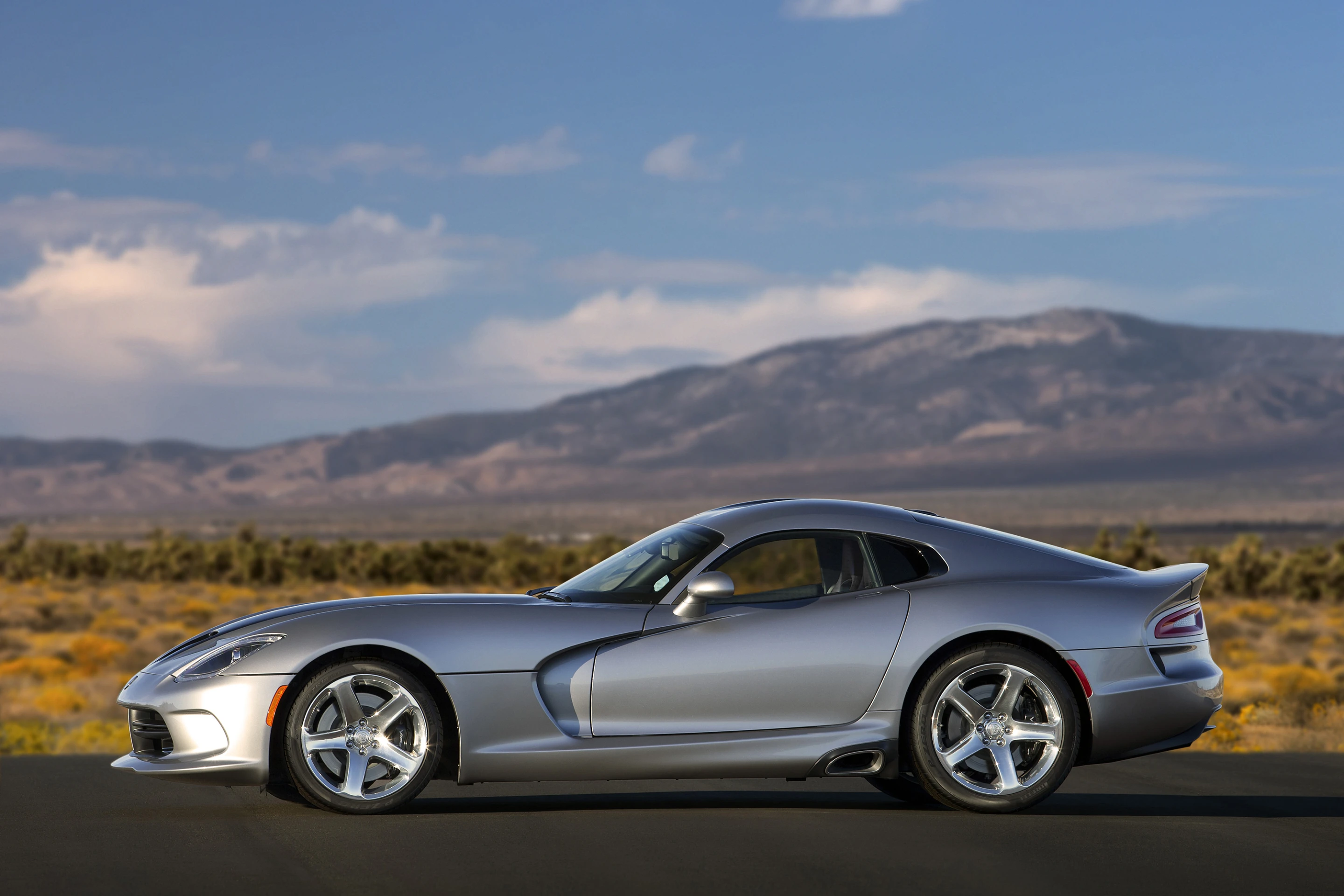 The 2015 Viper comes in three trim levels: base, GT and GTS