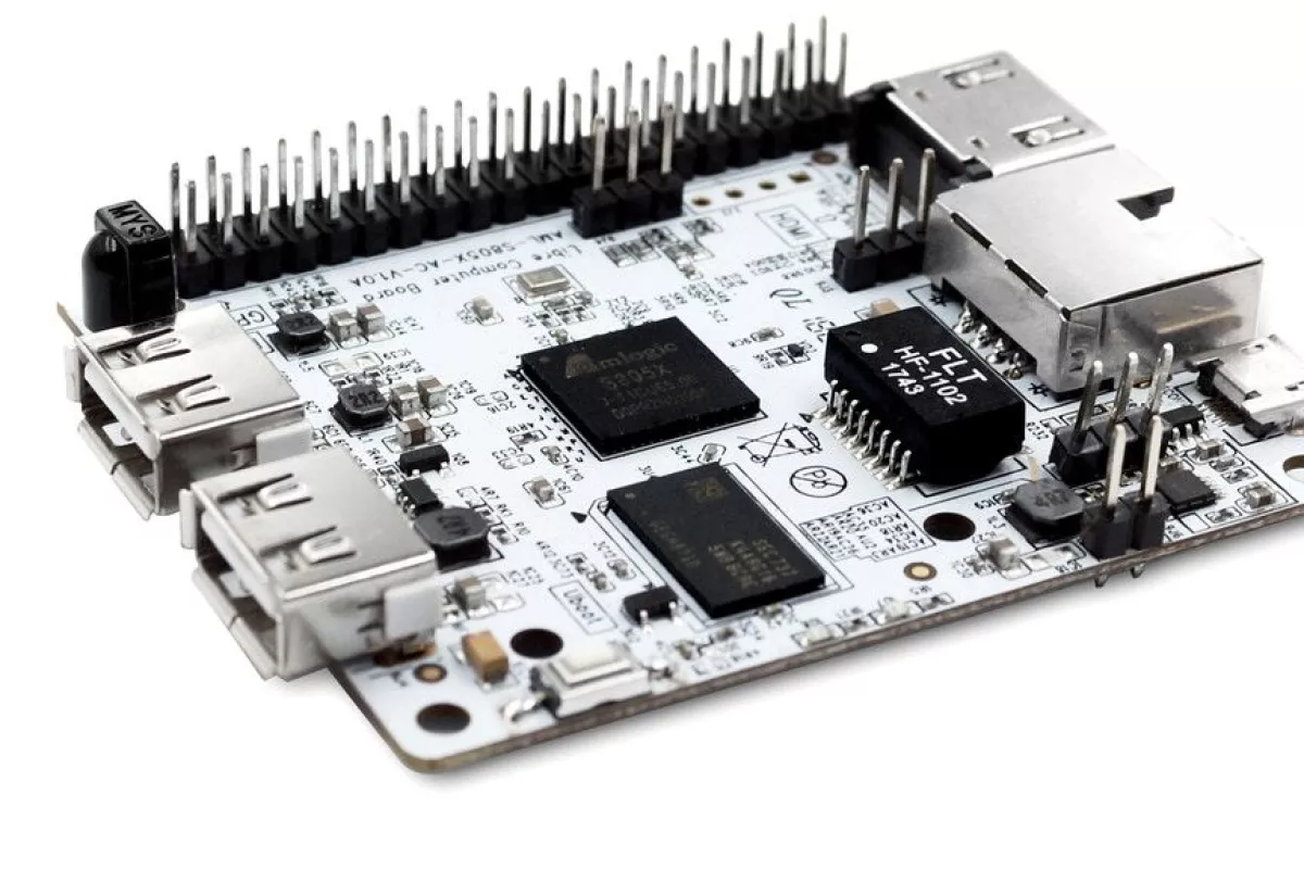 Libre Computer says La Frite is 10 times faster than a Pi Zero, and comes with full-size HDMI, USB and Ethernet ports
