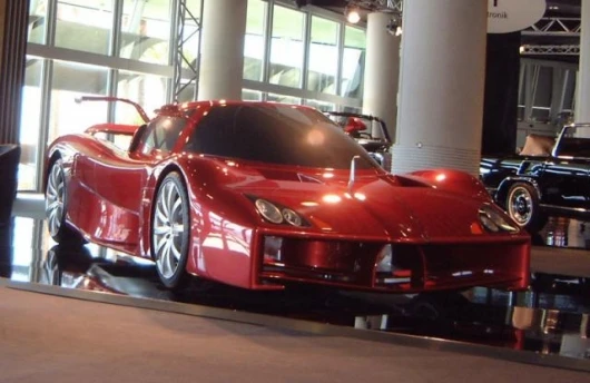 MBR uses the latest composite aerospace materials to produce an extremely light and strong survival cell to protect the driver and passengers, as well as providing a rigid platform for high performance driving. The company’s expertise in racing car chassi