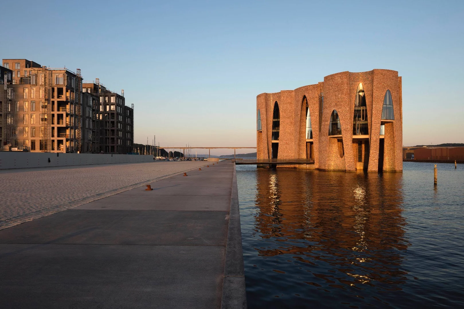 Fjordenhus was commissioned by financial firm Kirk Kapital to serve as its new headquarters in Vejle, Denmark