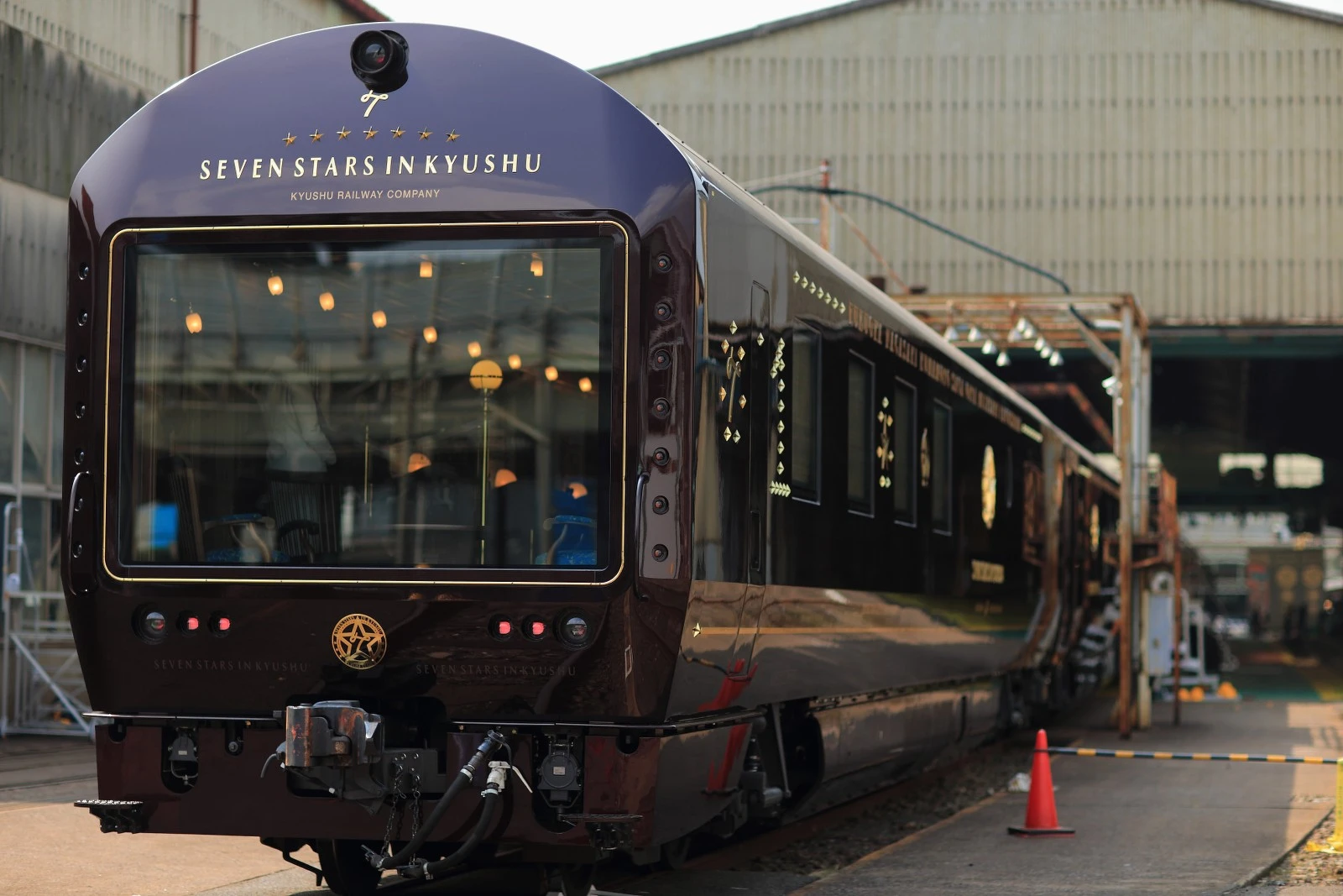 The deluxe suite in the last carriage features a stunning panoramic window, looking out over the train tracks
