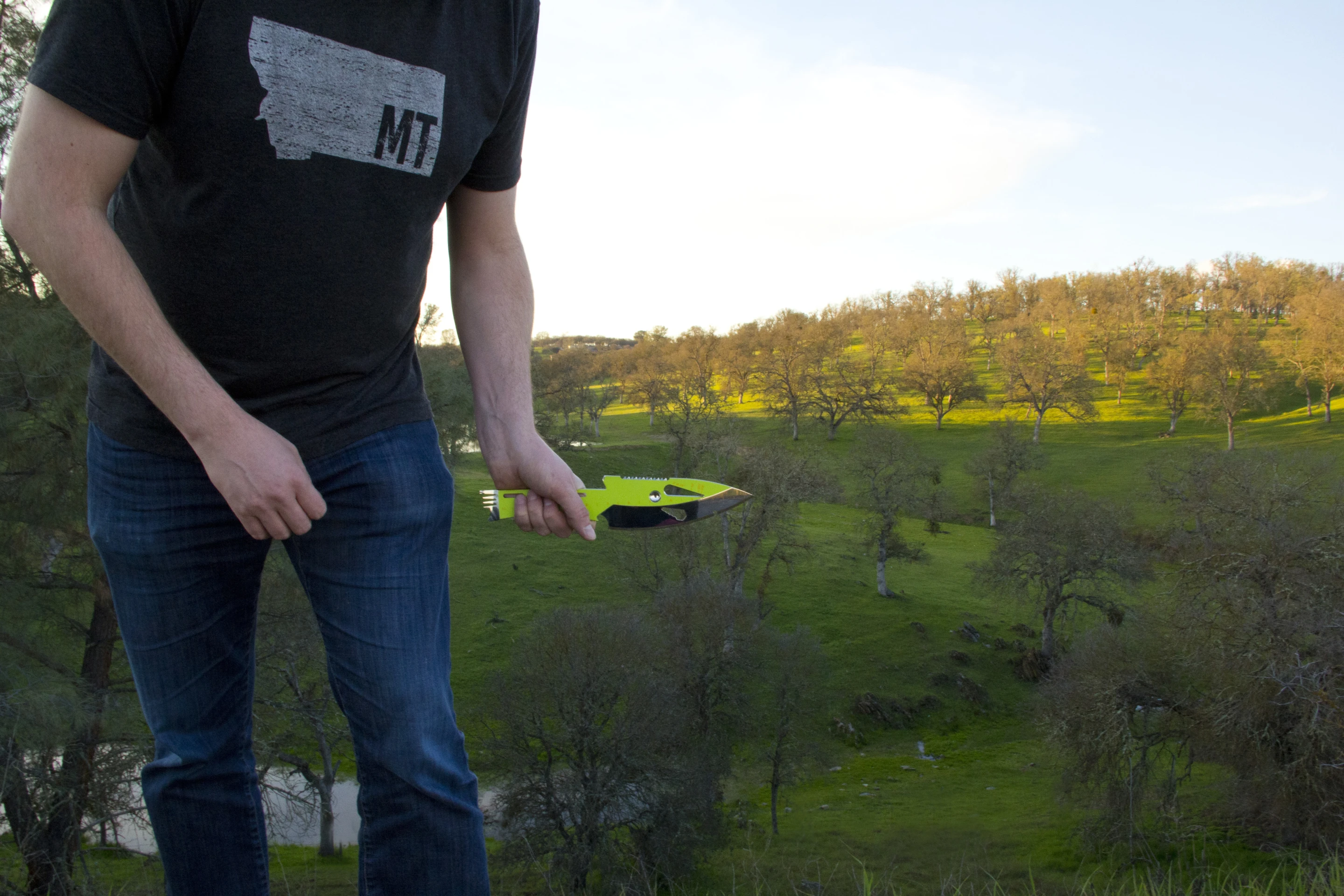 Kniper multi-tool throwing knife