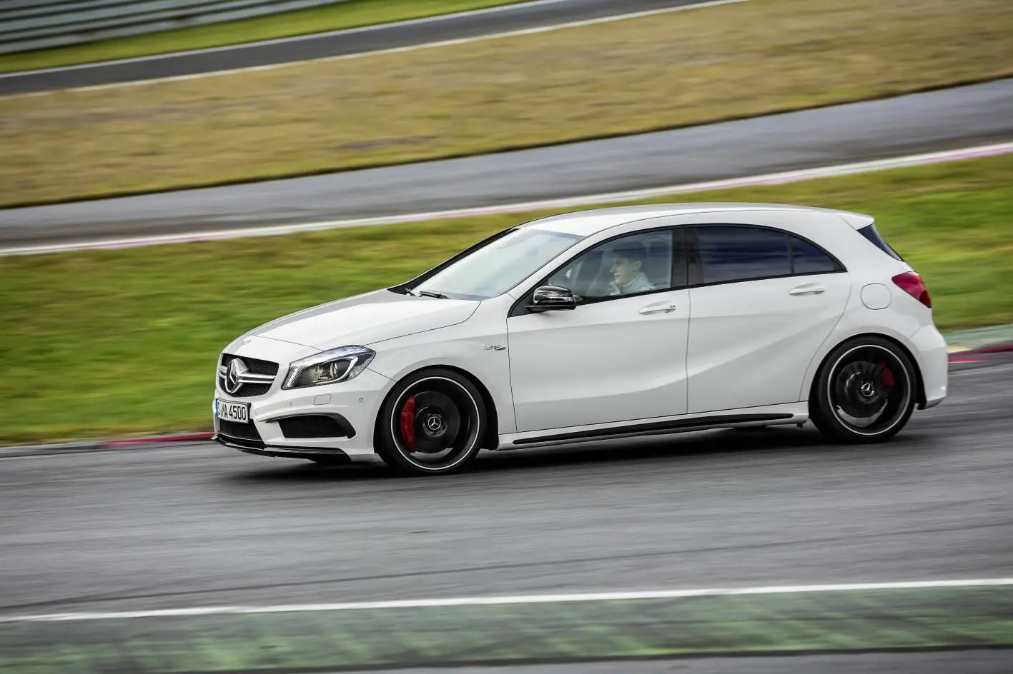 The A 45 AMG goes from zero to 100 km/h (62 mph) in 4.6 seconds