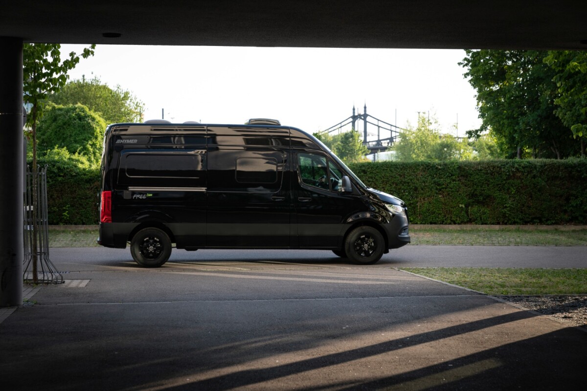 Hymer's Free S 600 is built on the 593-cm-long Sprinter