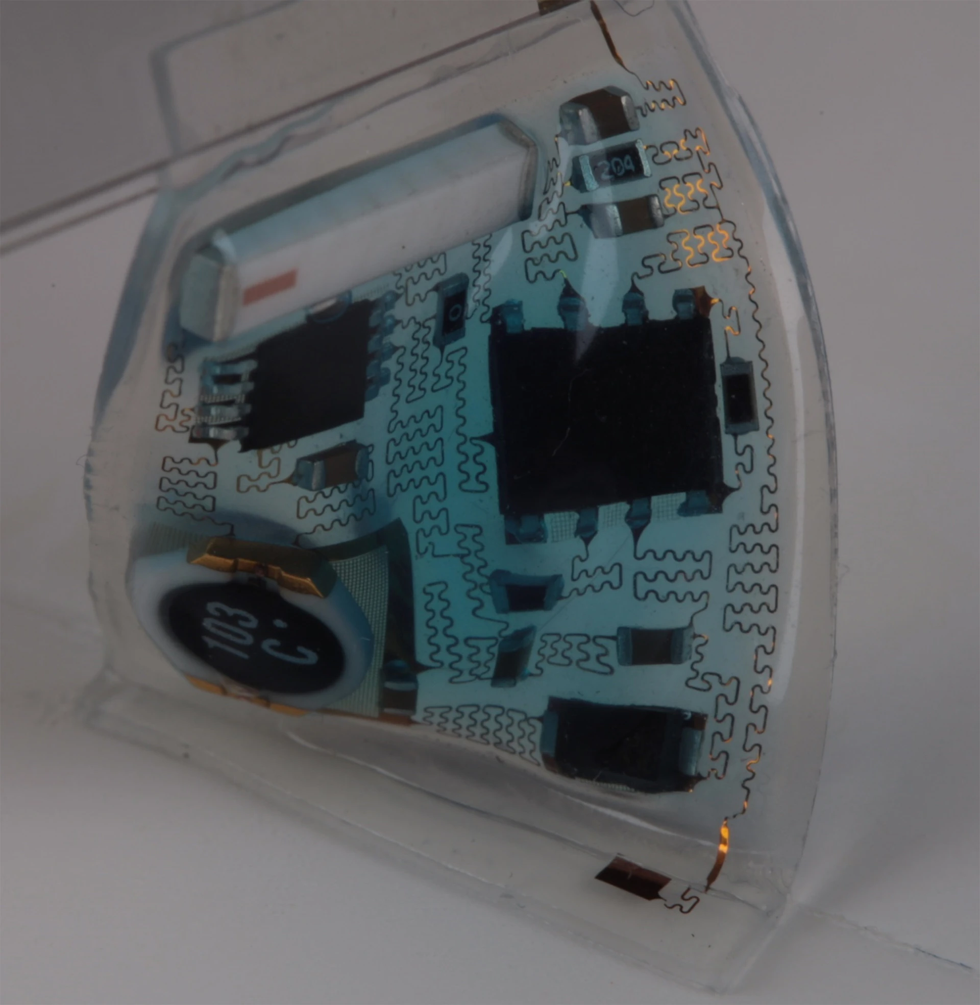 The flexible patch design makes it possible to create a range of bio-integrated devices (Photo: John A. Rogers)