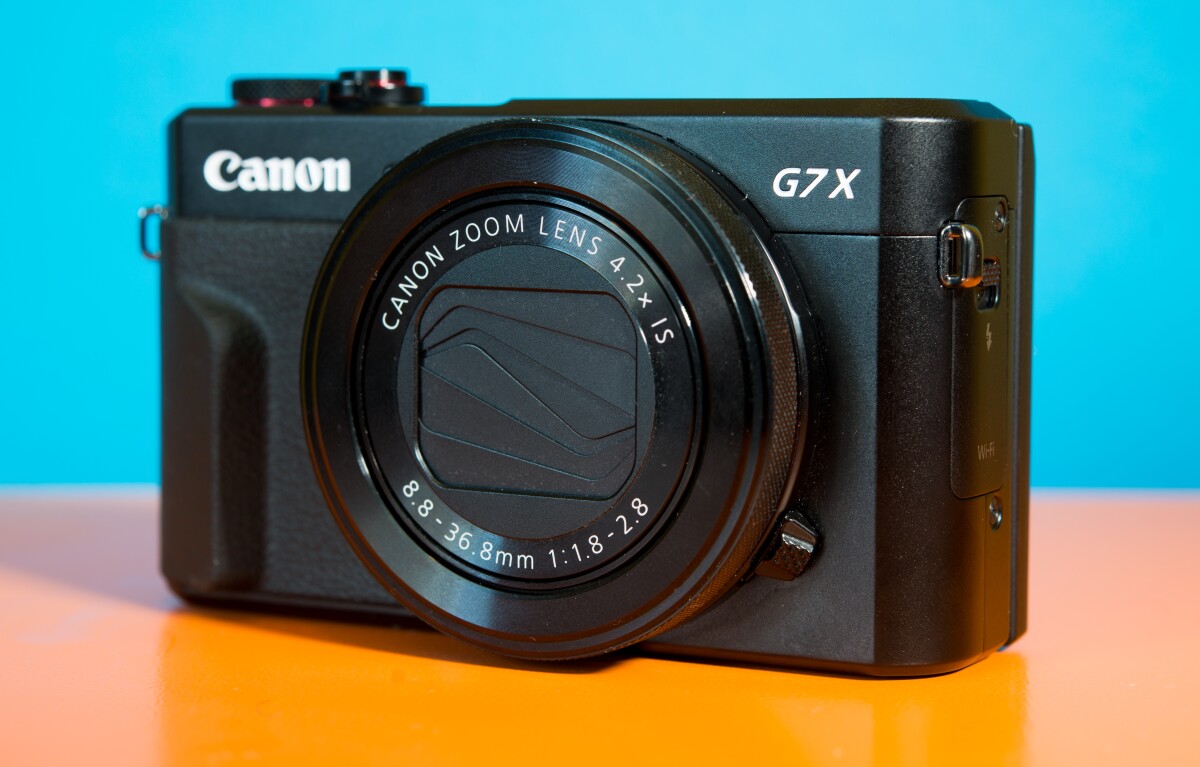 The fast zoom lens and 1-inch sensor on the Canon Powershot G7X Mark II make it more capable than most compact cameras