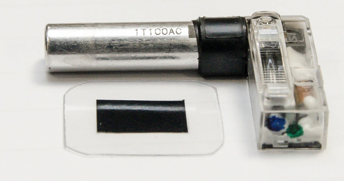 New capacitor developed for brighter camera flashes on mobile devices