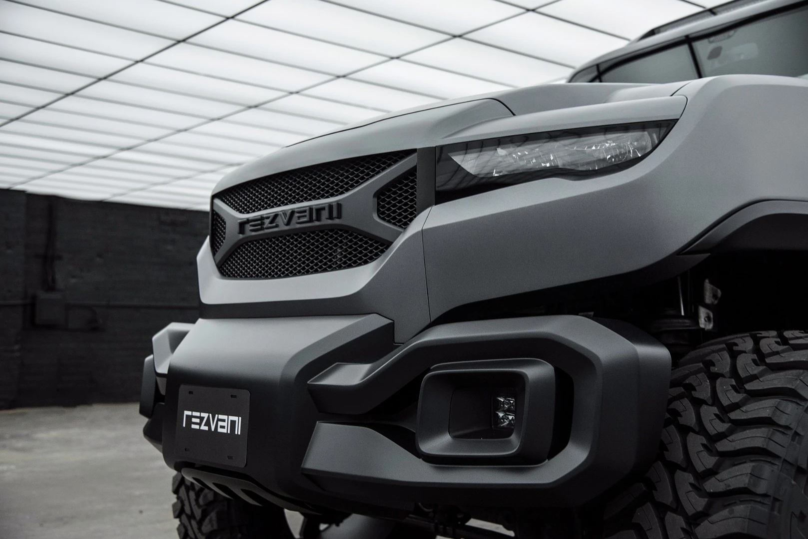 We think Rezvani has done a good job giving the Tank a modern but tough face