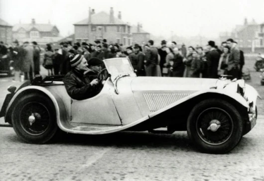 This Jaguar SS100 is expect to bring between £90,000 and 110,000