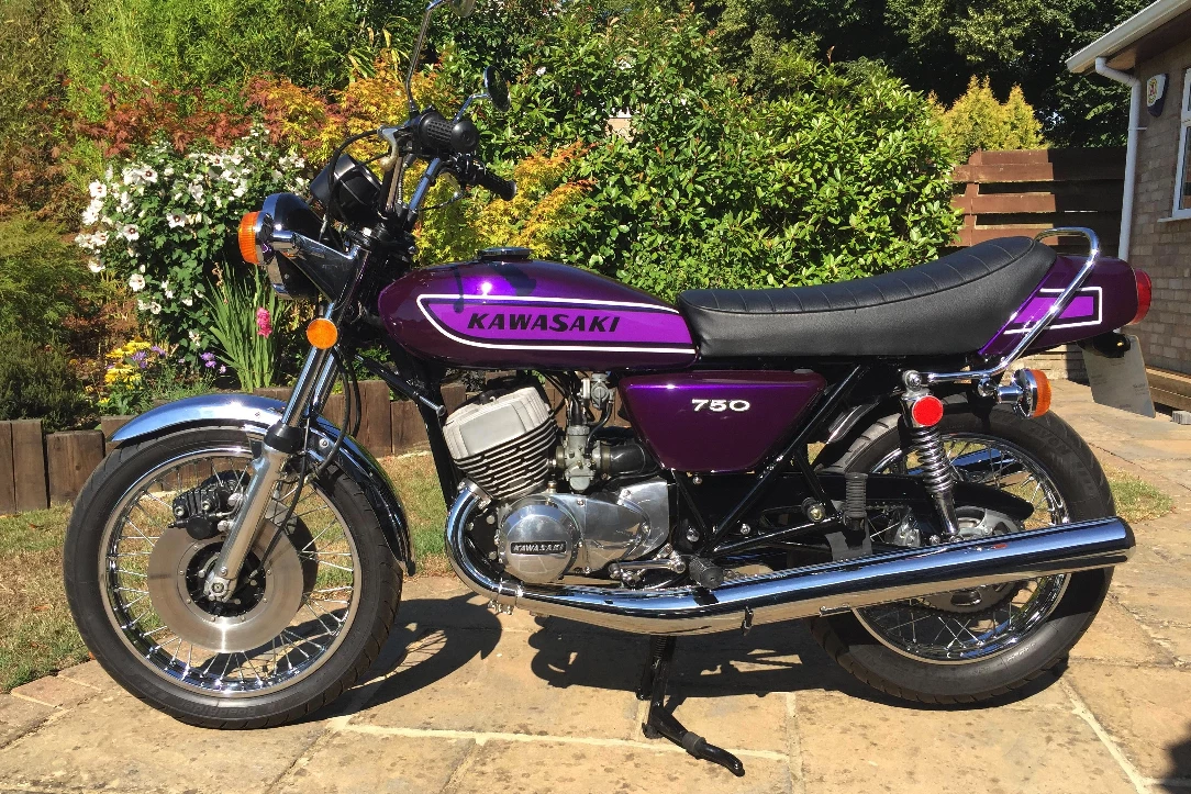 The Kawasaki H2 two-stroke triple 750 was the production racing king for a short period prior to the release of the Kawasaki 900 Z1 four. This $27,981 (£21,275) result is at the high end of pricing for the H2 at auction, and truly original models like this one are extremely rare. Auction Description