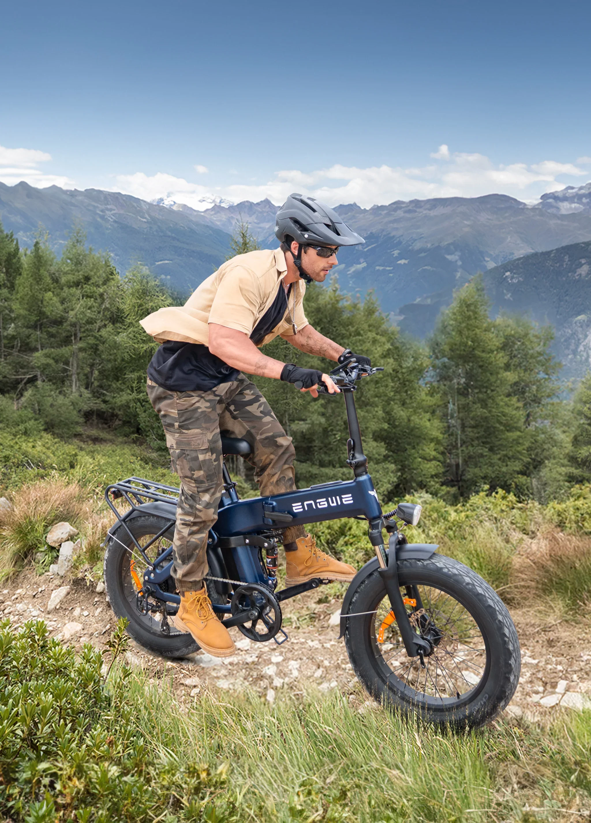 The folding ebike features a 250-W rear-hub motor for five levels of pedal-assist, and a handy Boost mode for zippy acceleration or help up the hills
