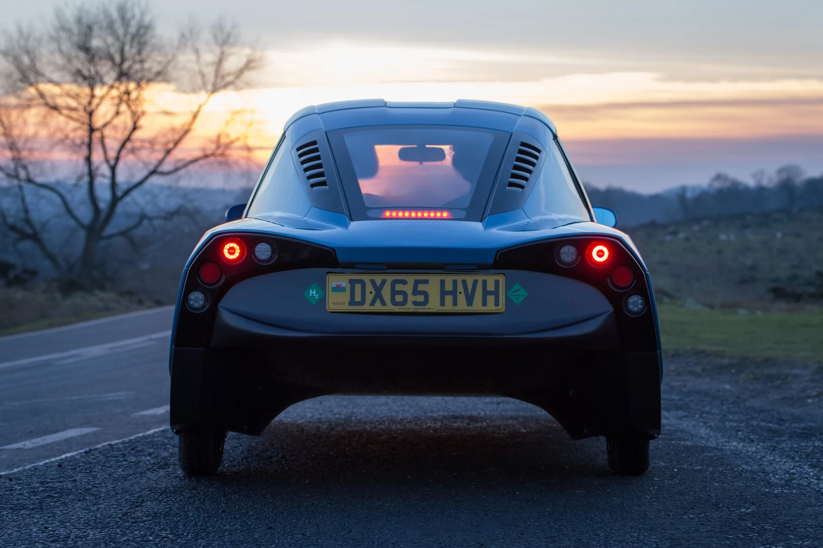 LED tail lights and a vented hatch are the distinctive features at the rear of the vehicle