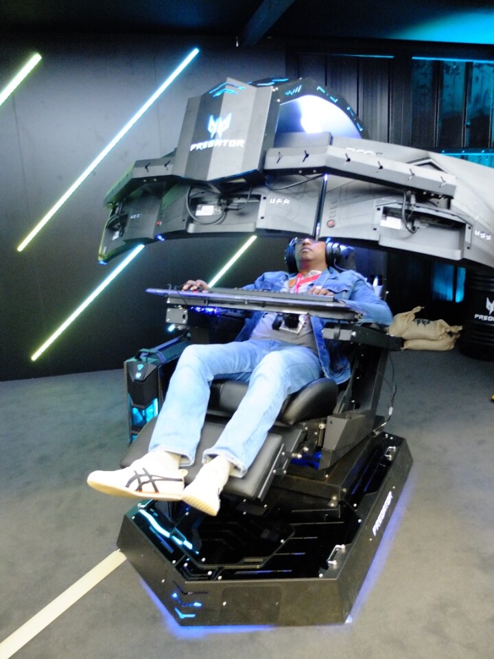 Hands On Acer Unveils Thronos A Beastly Haptic Gaming Cockpit