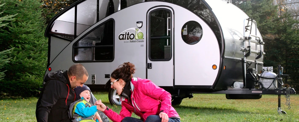 The Alto R 1713 and R 1723 can each comfortably house three to four people