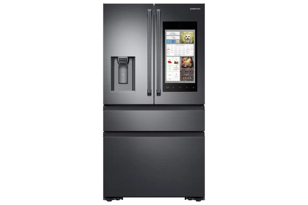 The touchscreen on the Samsung Family Hub fridge can display the weather, time, calendar, and memos from family members