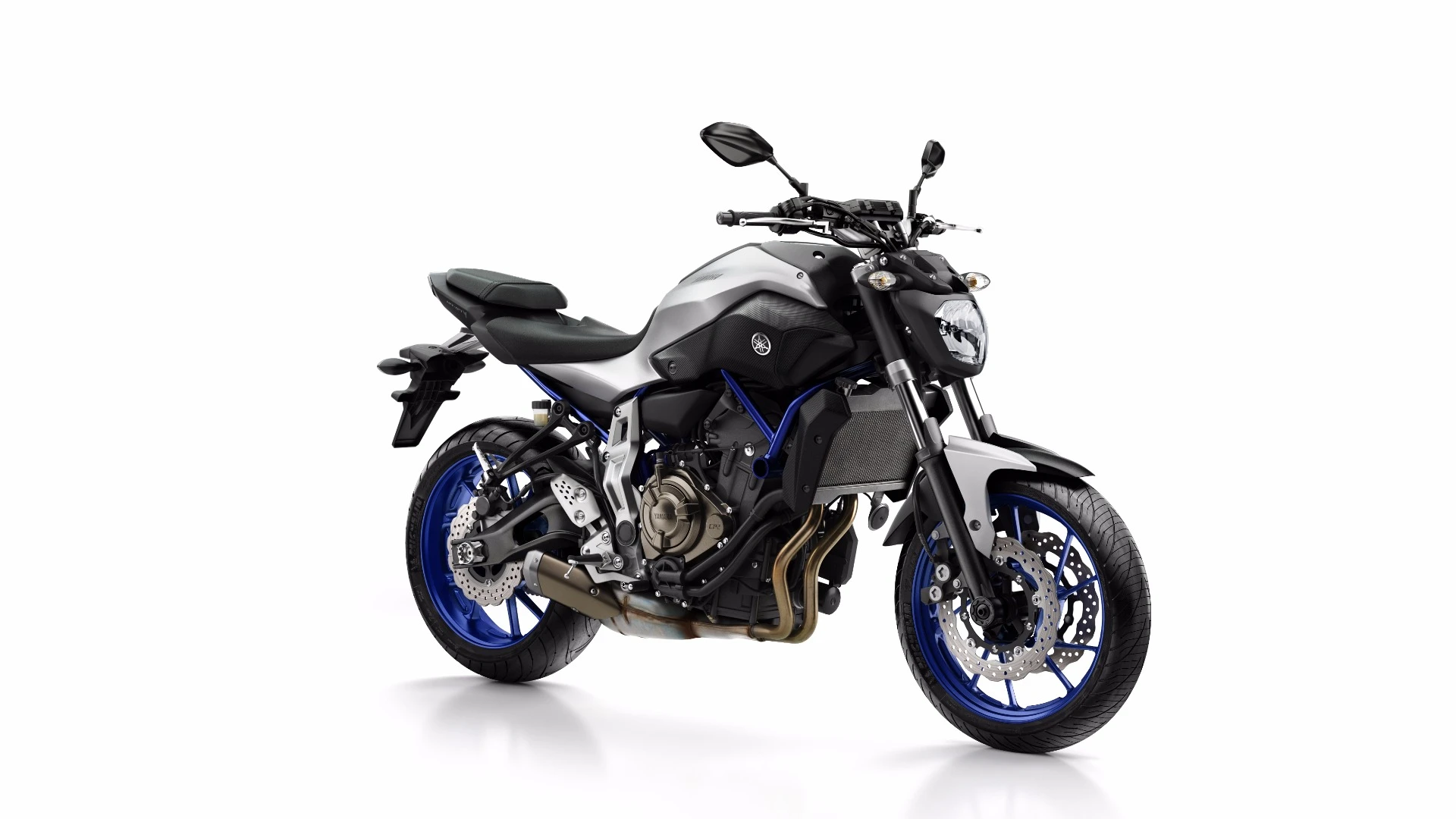 The MT-07 (FZ-07) provides the base for the XSR700