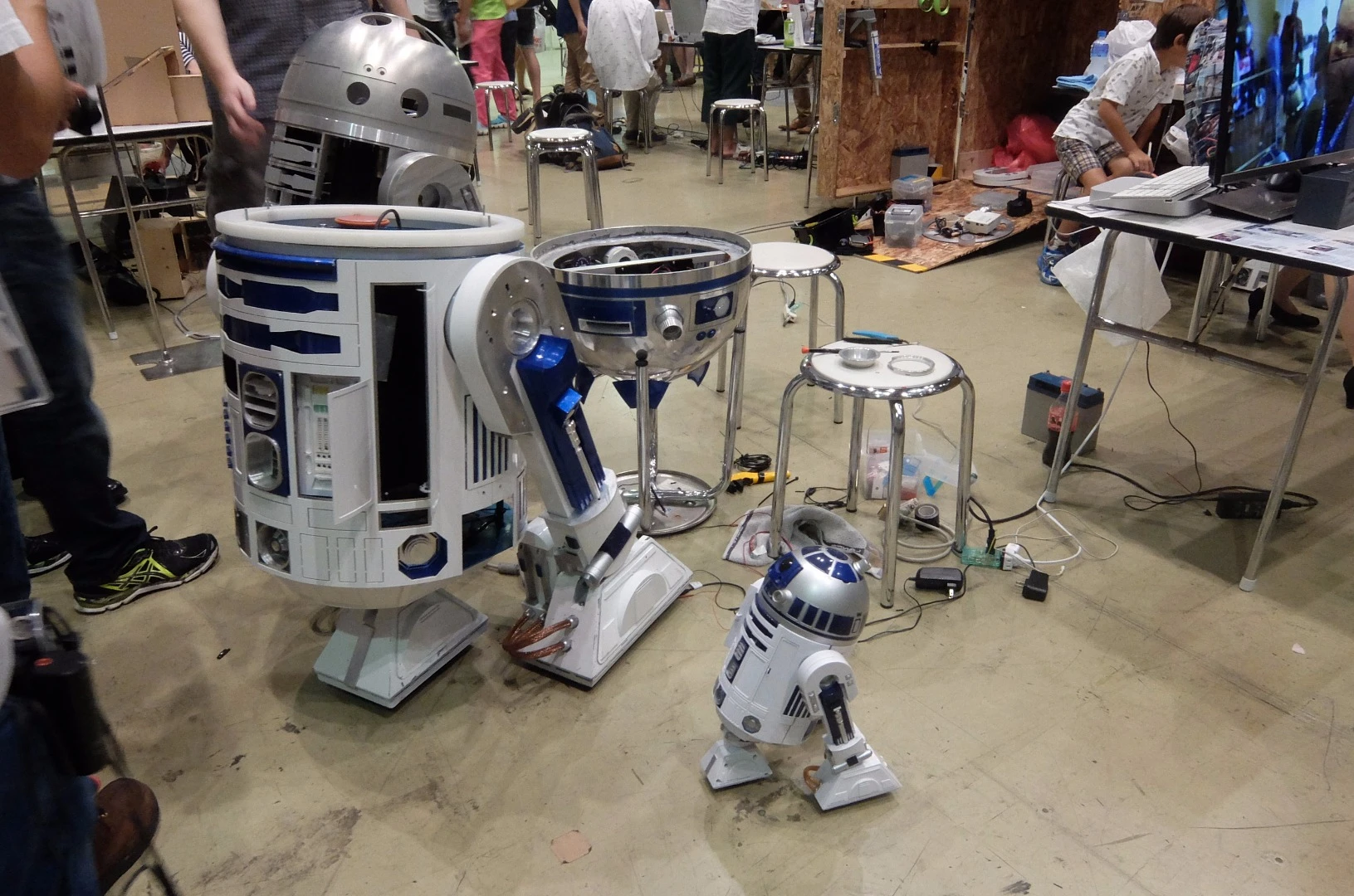 A full size R2-D2 kit from Astromech