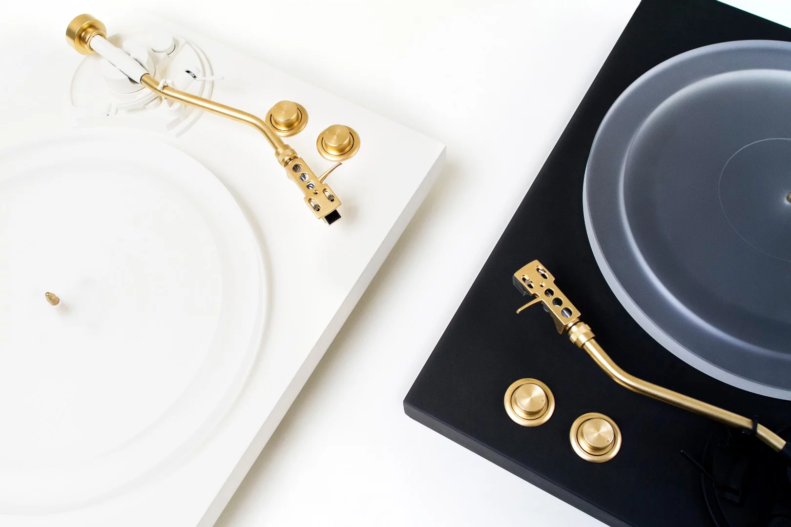 The trntbl is available in two color options