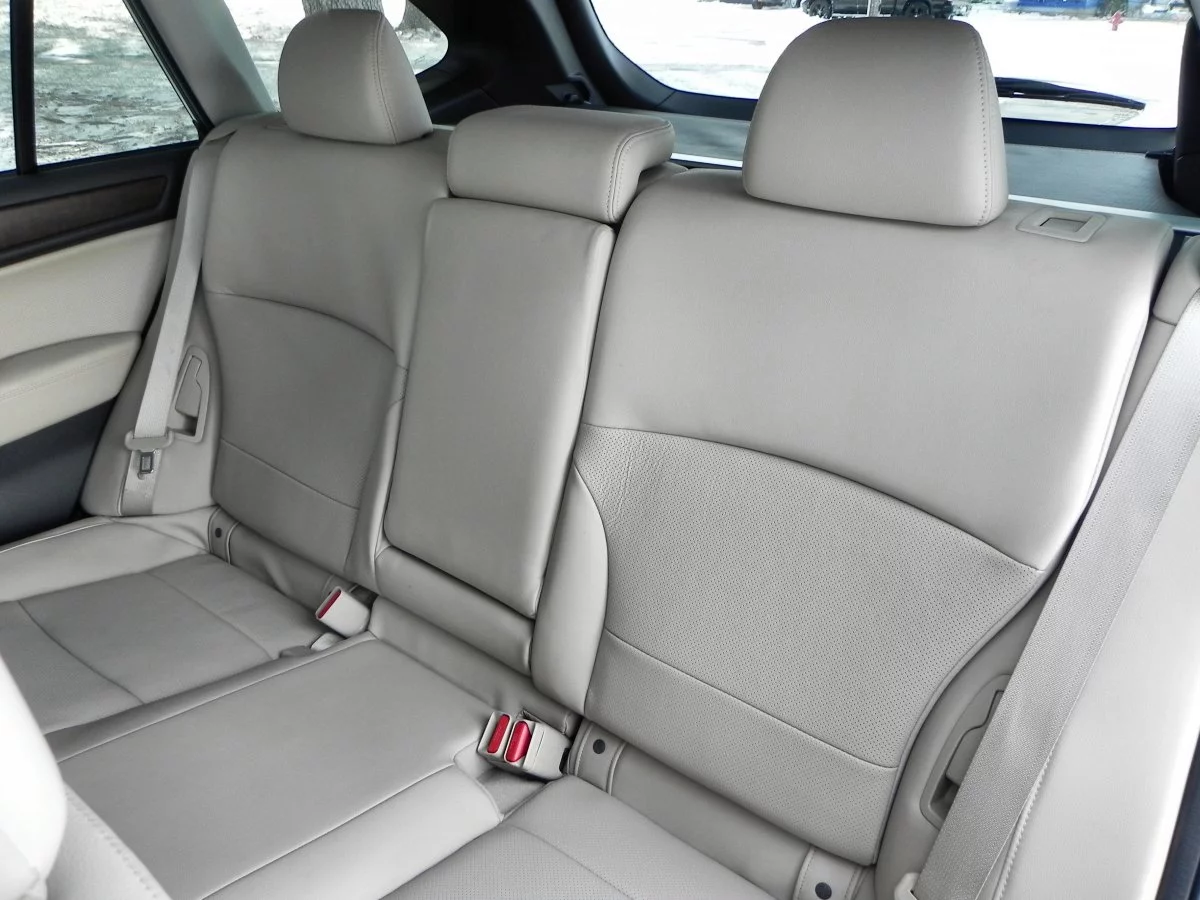 Compared to contemporaries in the segment, the 2016 Outback has generous room in the rear