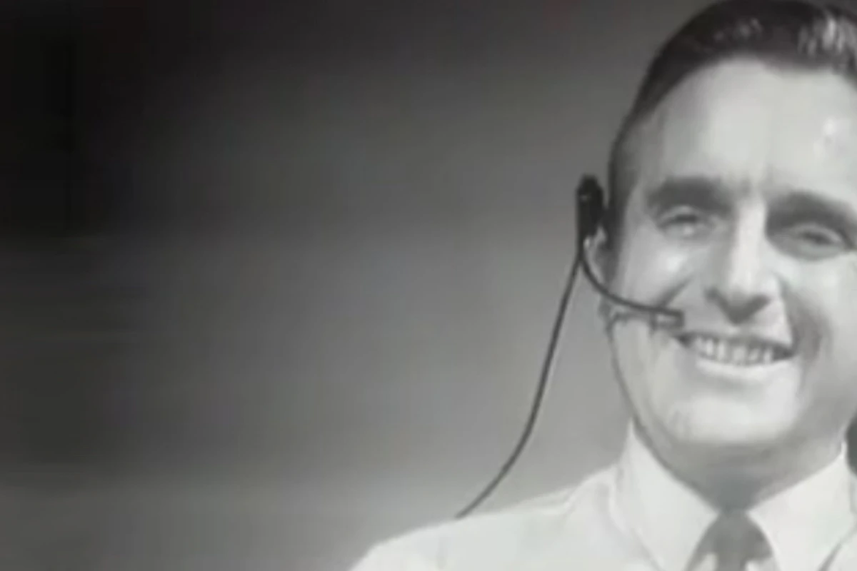 Douglass Engelbart gives his revolutionary presentation in 1968 that saw the first public demonstration of the mouse (Image: SRI International)