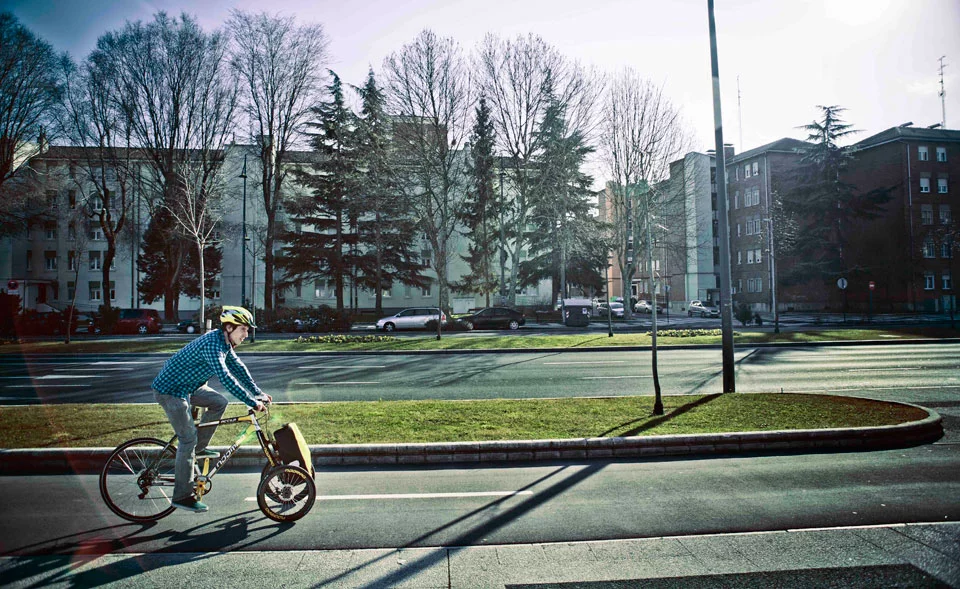 The Noomad can haul groceries, luggage, child and other cargo