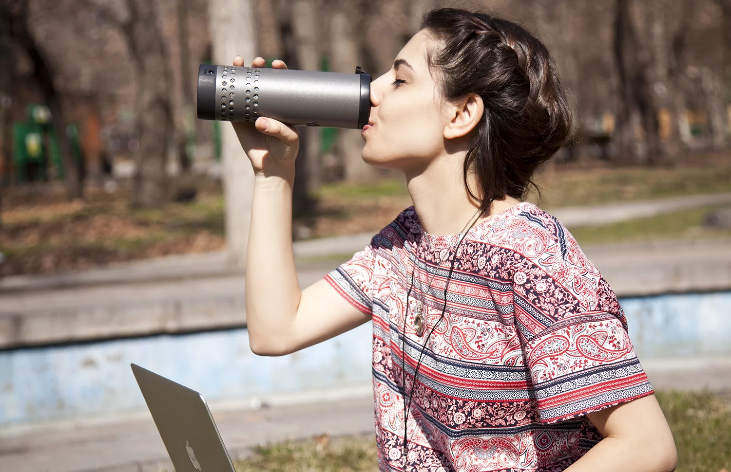 The Yecup is designed to heat and cool on the move