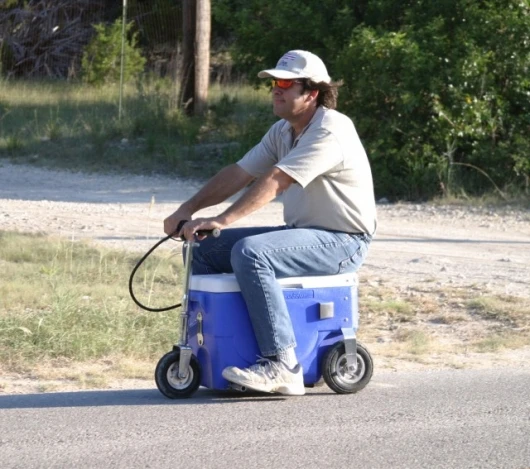 The Cruzin' Cooler has a top speed of around 13mph