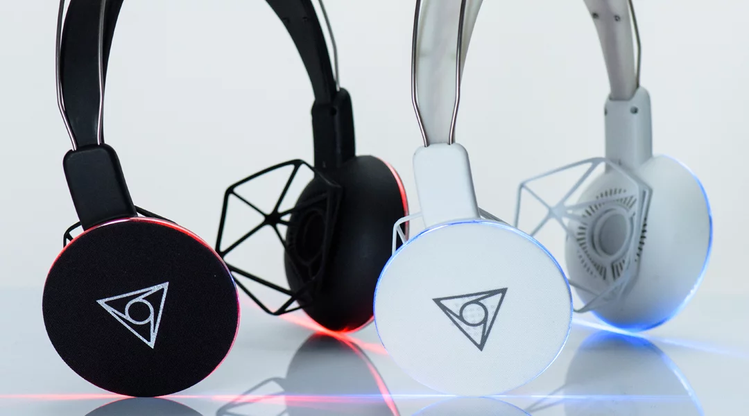 The Vie Shair headphones replace standard cushions with geometric 3D structures