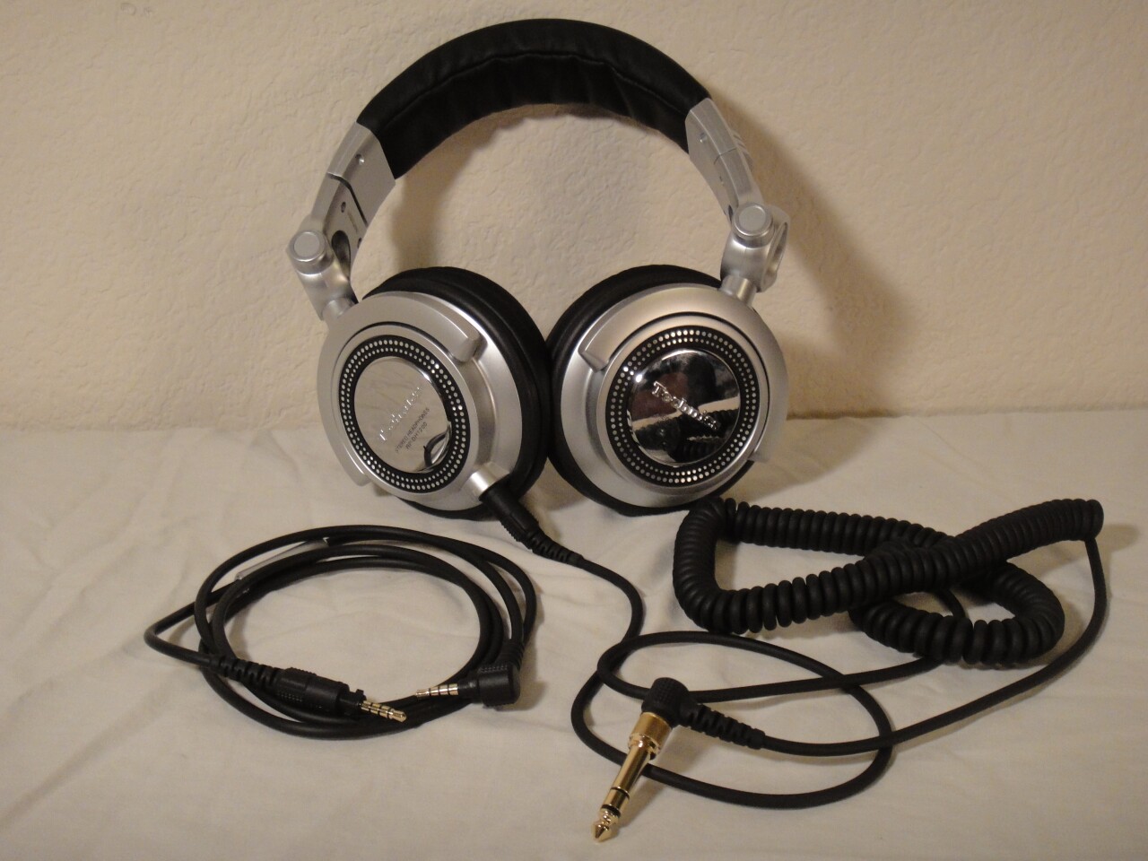 Review Technics RPDH1250 Headphones from Panasonic