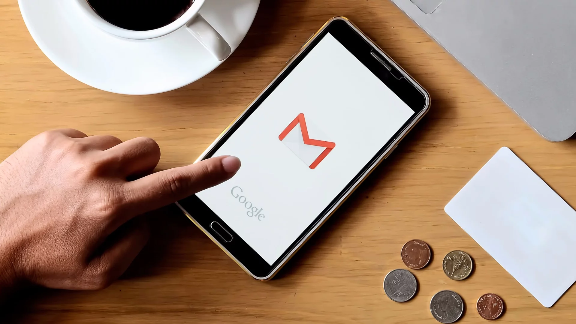 Google's Smart Reply aims to make email on the go a little easier, with artificial intelligence used to compose possible responses