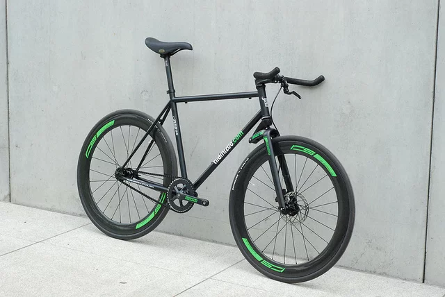 The JIT concept bike, featuring the Swing Shock