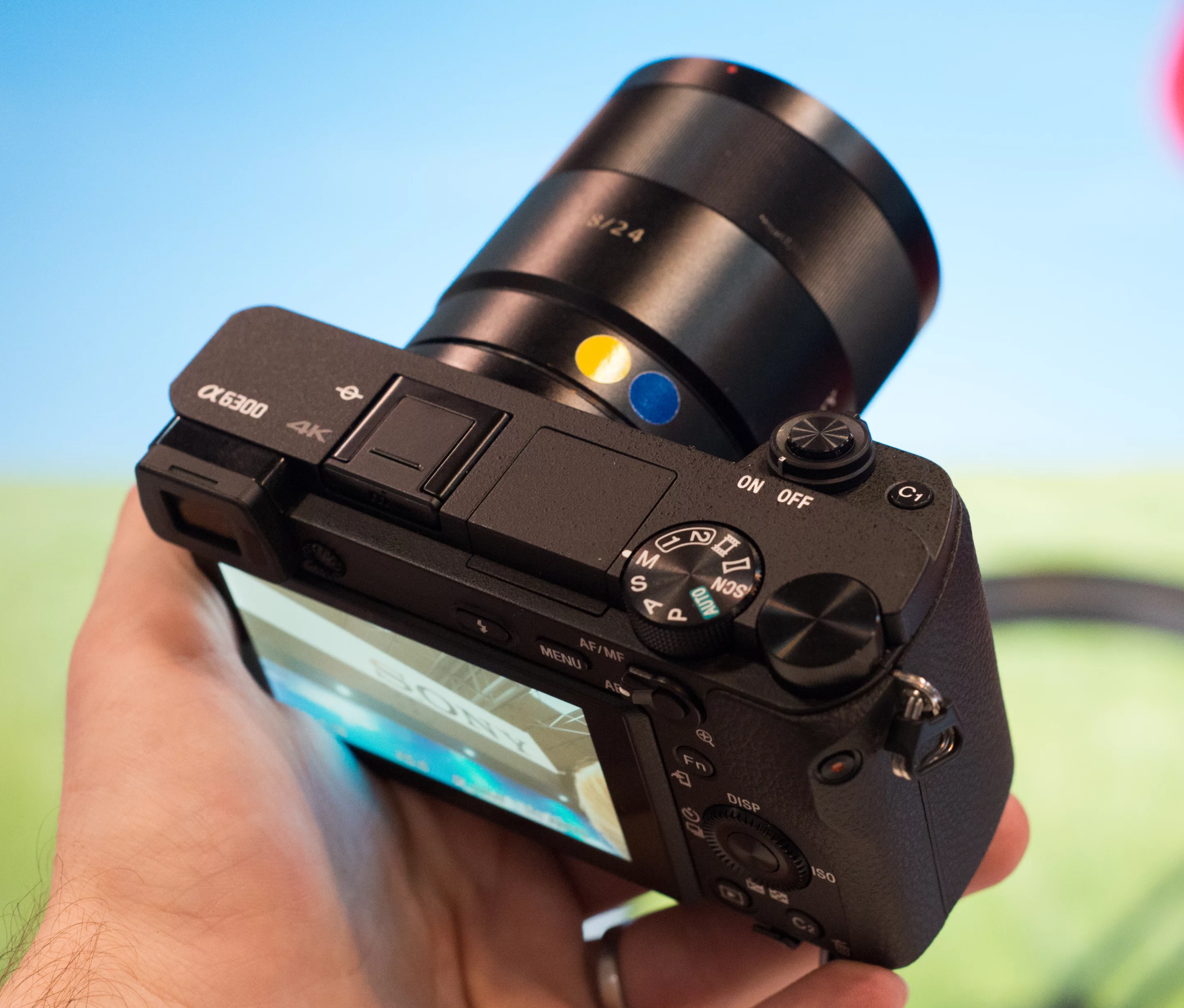 The Sony A6300 offers continuous shooting up to 11 fps