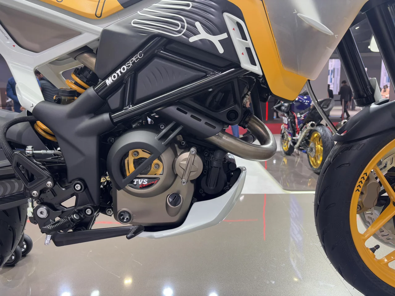 The TVS RTS X Supermoto gets a brand-new RT-XD4 299cc single-cylinder, liquid-cooled engine