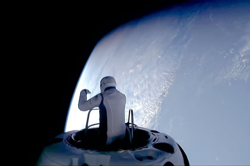 The first private spacewalk