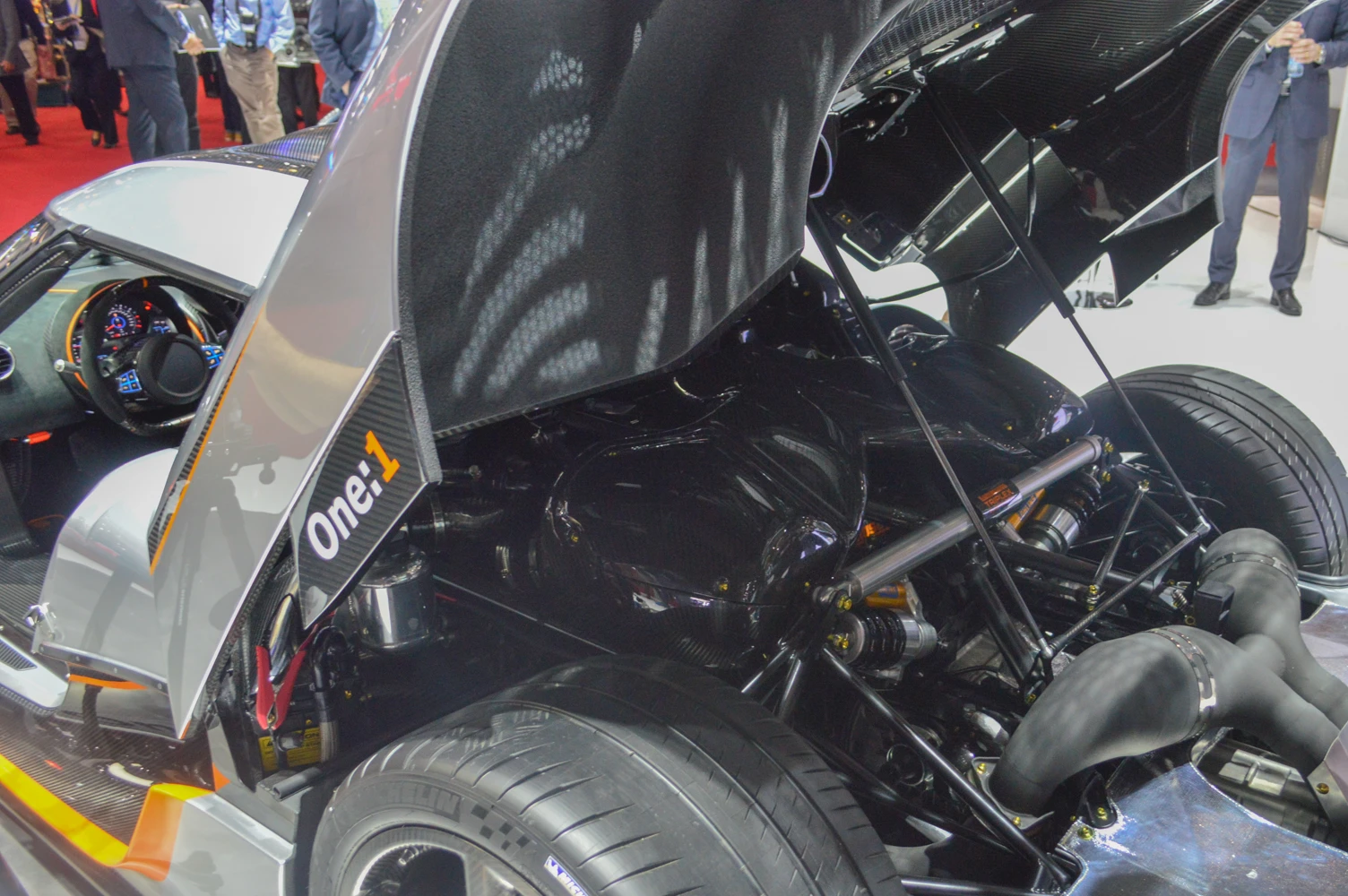 A look at the underlying mechanicals (Photo: CC Weiss/Gizmag.com)