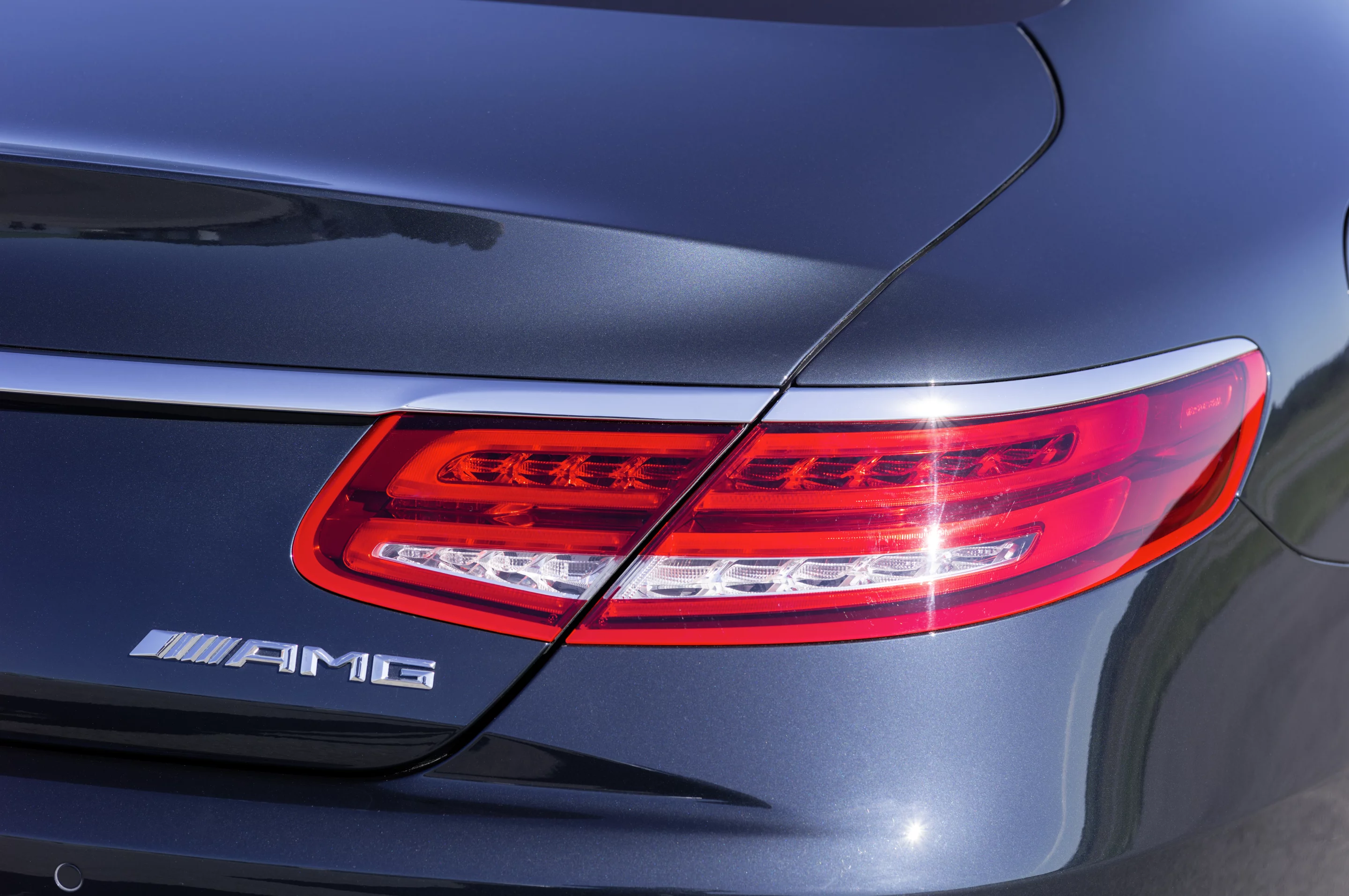 Mercedes-Benz S65 AMG Coupe details