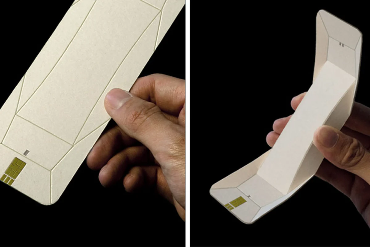 The Origami Phone concept design by Chengyuan Wei