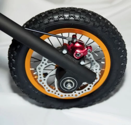 Rob's Walkers feature dual mechanical disc brakes