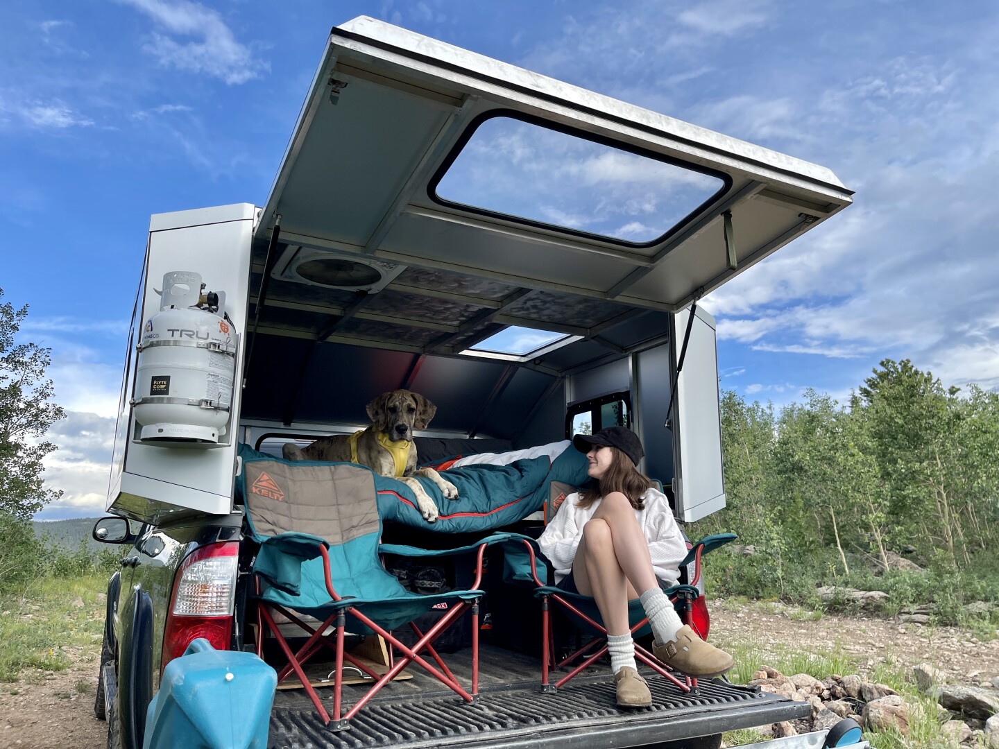 Moonlander truck RV tightropes ingeniously between camper and cap